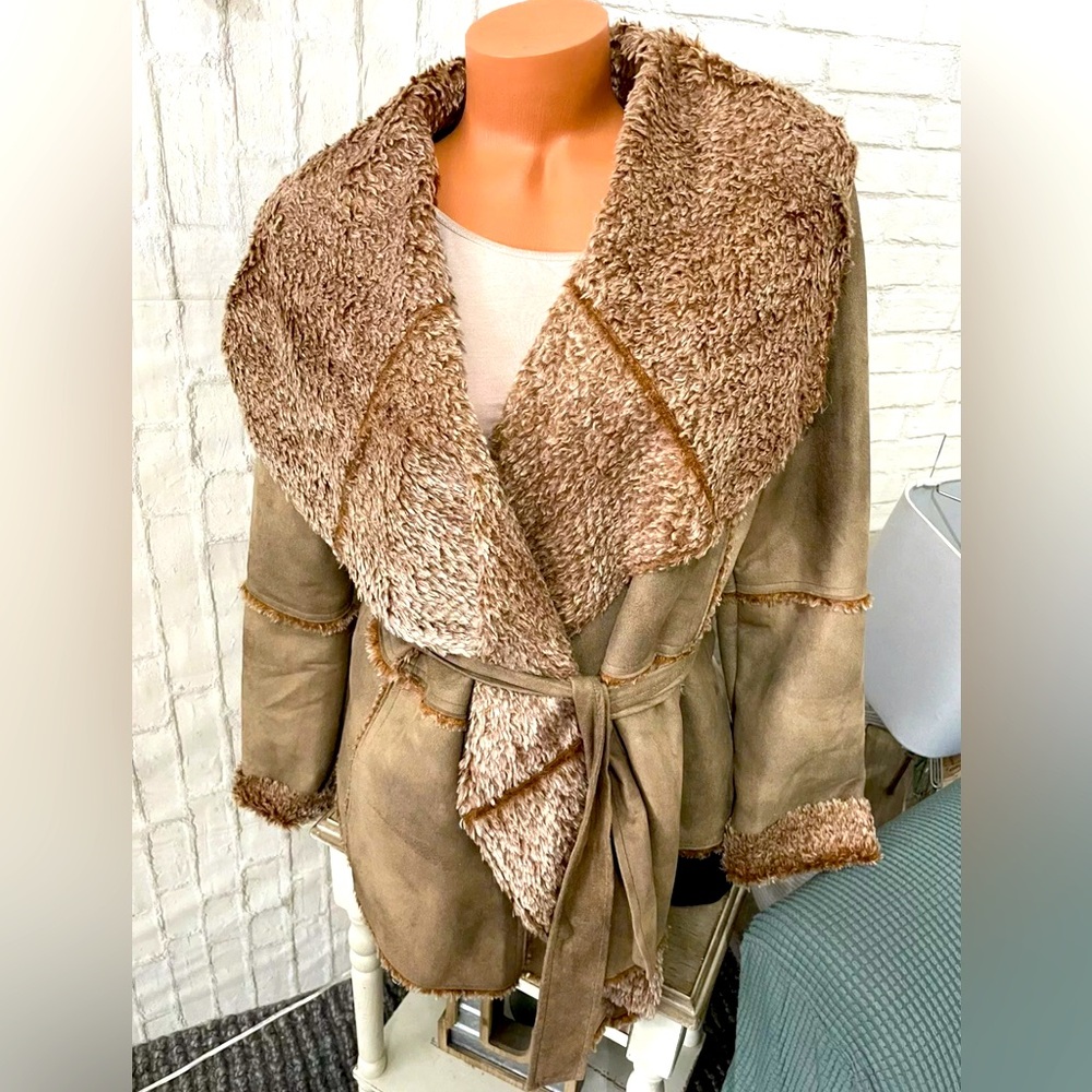 Tasha Polizzi Women’s Faux Suede Shearling Drippy Belted Jacket Coat Sz M NWOT!